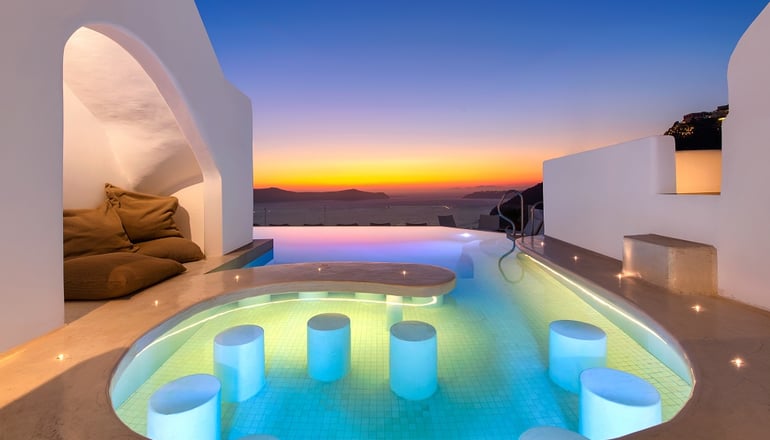 5* Athina Luxury Suites - Φηρά, Σαντορίνη